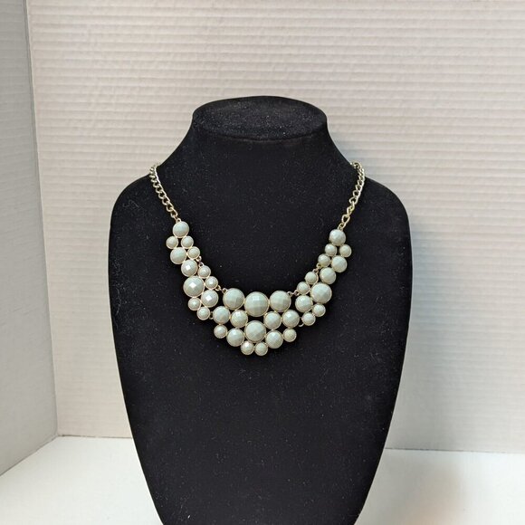 Light Green Mint Cabochons Bib Statement Necklace Gold Tone - Picture 4 of 5